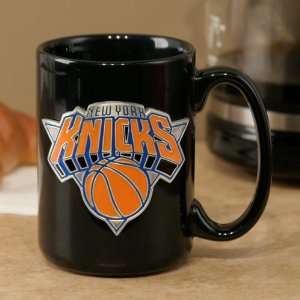  NBA New York Knicks Black 15oz. Pewter Logo Ceramic Mug 
