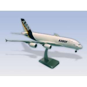  Airbus A380 800F W/Gear (1200) Toys & Games