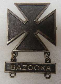 PINBACK WW2 US ARMY BAZOOKA MARKSMAN WEAPONS BADGE  