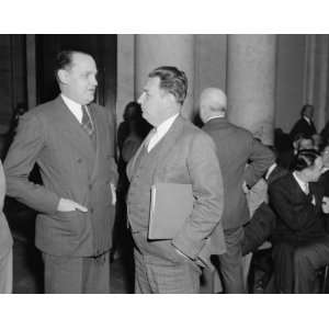   Washington, D.C., Dec. 1. Dr. Willard Thorp, left, Dun and Bradstree