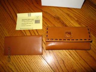 New Dooney & Bourke Florentine Natural Leather Checkbook Wallet NIB 