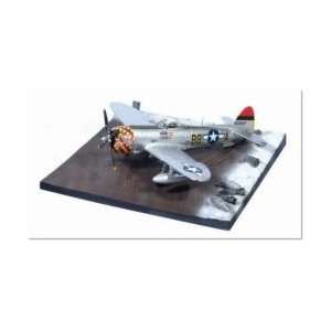    Hogan Wings Lauda Air B777 200 Model Airplane Toys & Games