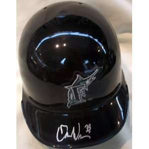  Signed Dontrelle Willis Baseball   Mini Helmet Sports 