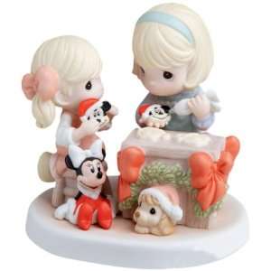  Precious Moments Disney Collection, Nothings Sweeter Than Time 
