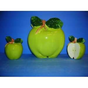  GREEN APPLE 3 D Table Set w/S & P Apples *NEW* Kitchen 