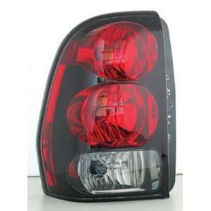   08 CHEVROLET TRAILBLAZER TAILLIGHT WITH CIRCUIT BOARD, DRIVER SIDE