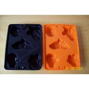  Happy Halloween   Jell O Candy Soap Molds 2 Piece Set 
