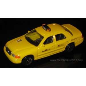  1/64 NYC New York City TAXI Cab Toys & Games