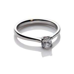 Princess Cut Diamond Solitaire Engagement Ring   18ct White Gold, 0.25 