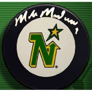  Mike Modano Signed Minnesota North Stars Hockey Puck 