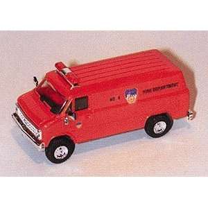   New York City Fire Dept. FDNY High Rise Unit   Chevy Van Toys & Games