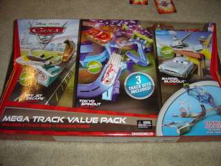 Disney Pixar CARS 2 MEGA TRACK VALUE PACK   3 Track Sets & 4 