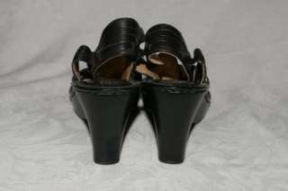 BORN Black Leather Wedges Sandals Heels Womens Shoes 7 / 38 M/W  