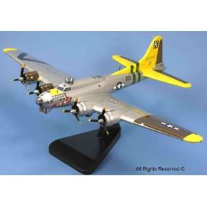  17G Flying Fortress Model Airplane Bit O Lace Toys & Games