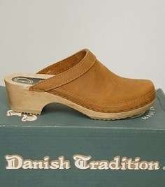 New Danish Tradition Clogs Womens Shoes chamois Tan 39  