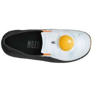 MOZO Sharkz Egg Womens Shoe, Size 9