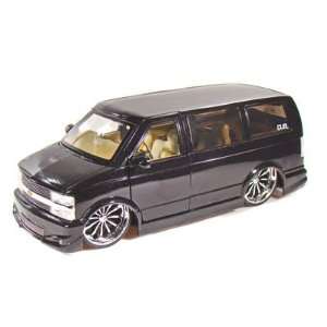  2001 Chevy Astro Van DUB 1/18 Black Toys & Games
