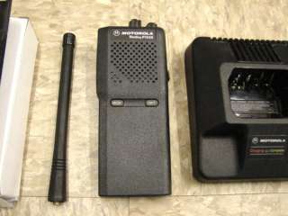 Motorola P1225 VHF 16 Ch  