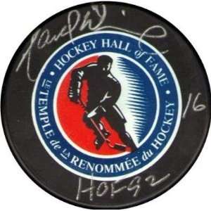   Hockey Puck   Hall of Fame NHL   Autographed NHL Pucks Sports