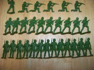   34 Vintage Plastic Dark Green Army Men Figures MPC Toy Soldiers 1970s