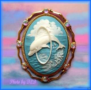  BLUE 3/D DOLPHIN CAMEO Goldtone Costume Jewelry PIN/BROOCH/PENDANT