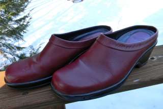 Dansko women sz 9 40 Burgundy red clogs Mules shoes  