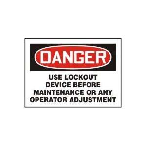  USE LOCKOUT DEVICE BEFORE MAINTENANCE OR ANY OPERATOR ADJUSTMENT 