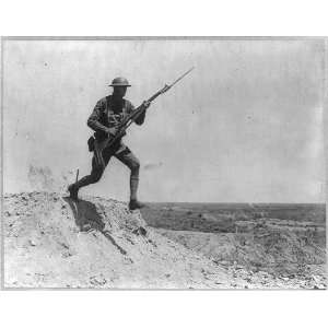  The Yank,U.S. Soldier going over the top,World War I 