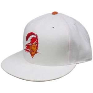  TAMPA BAY BUCCANEERS THROWBACK LOGO MITCHELL & NESS FITTED 