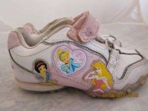 Girls Disney Princess Cinderella Athletic Shoes Sz 9.5  
