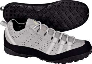 adidas Yocum      Shoe