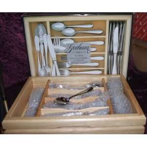   Flatware 65 Piece Set with Drawer Caddy New in Box 