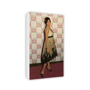  Lisa Snowdon   Canvas   Medium   30x45cm