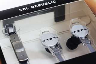 SOL REPUBLIC Amps HD In Ear Headphones w/ Remote and Mic (Aluminum 
