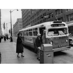  Scene from Seattle During Free Ride Day, with People 