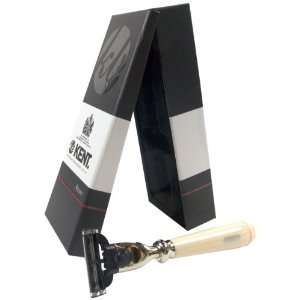  Ivory coloured razor, Mach 3 system in presentation pack 