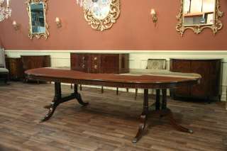 60 Round to Oval Mahogany Dining Room Table w/ Leaves  