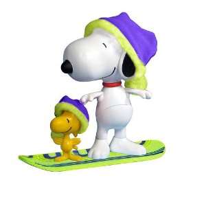   2010 Christmas Deluxe Snowboard Snoopy and woodstock Toys & Games