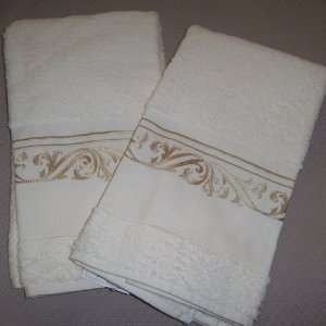  Anali Florentine Hand Towel on Cream Terry